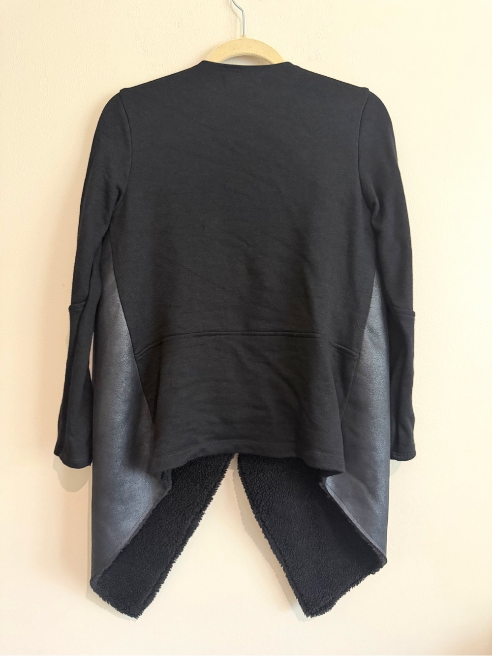 Velvet by Graham & Spencer Black Drape Faux Shearling Knit Open Front Jacket M - Picture 8 of 12